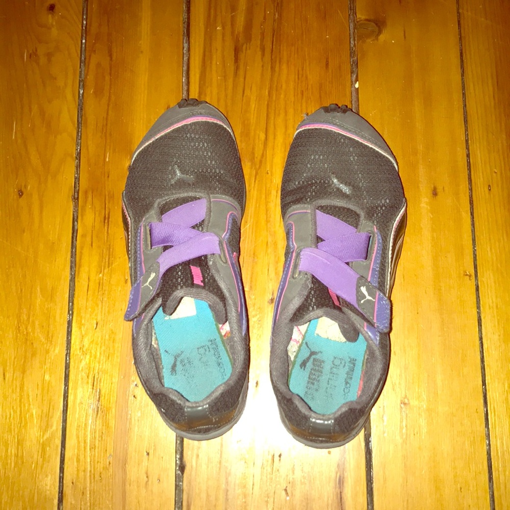 Puma size 5.5 running shoes